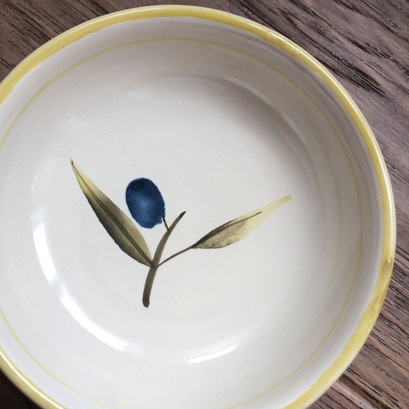 Appetizer Olive Dish - Picture 2 of 4